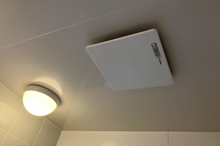 浴室の換気扇の交換-さいたま市浦和区領家