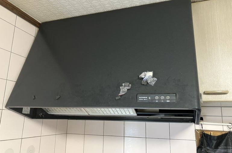 レンジフードの交換　入間市東藤沢